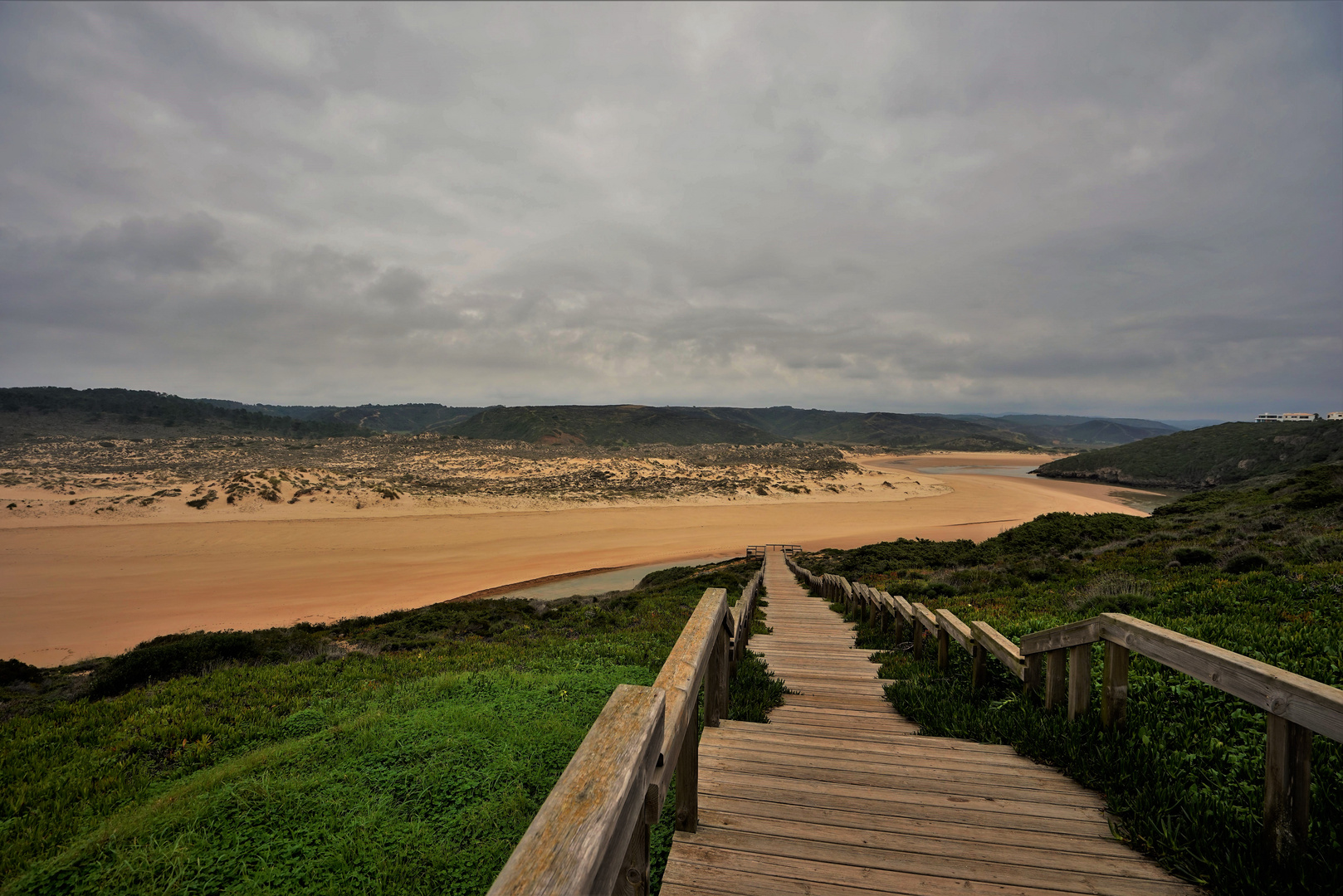 Monte Clérigo beach  3