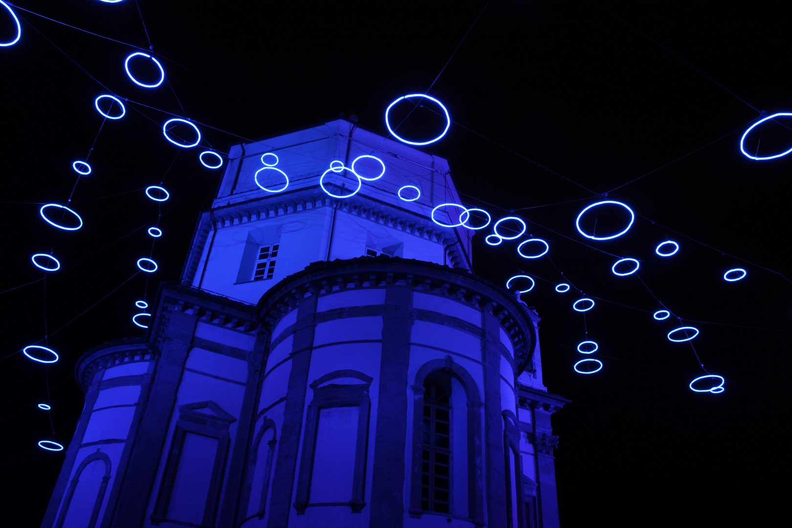 Monte dei Cappuccini in blu.