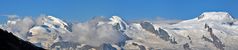 Monte Rosa und Allalingruppe als linker Teil des Panos