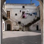 Monte St Angelo il cortile