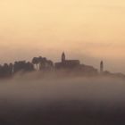 Montemaggiore fra la nebbia