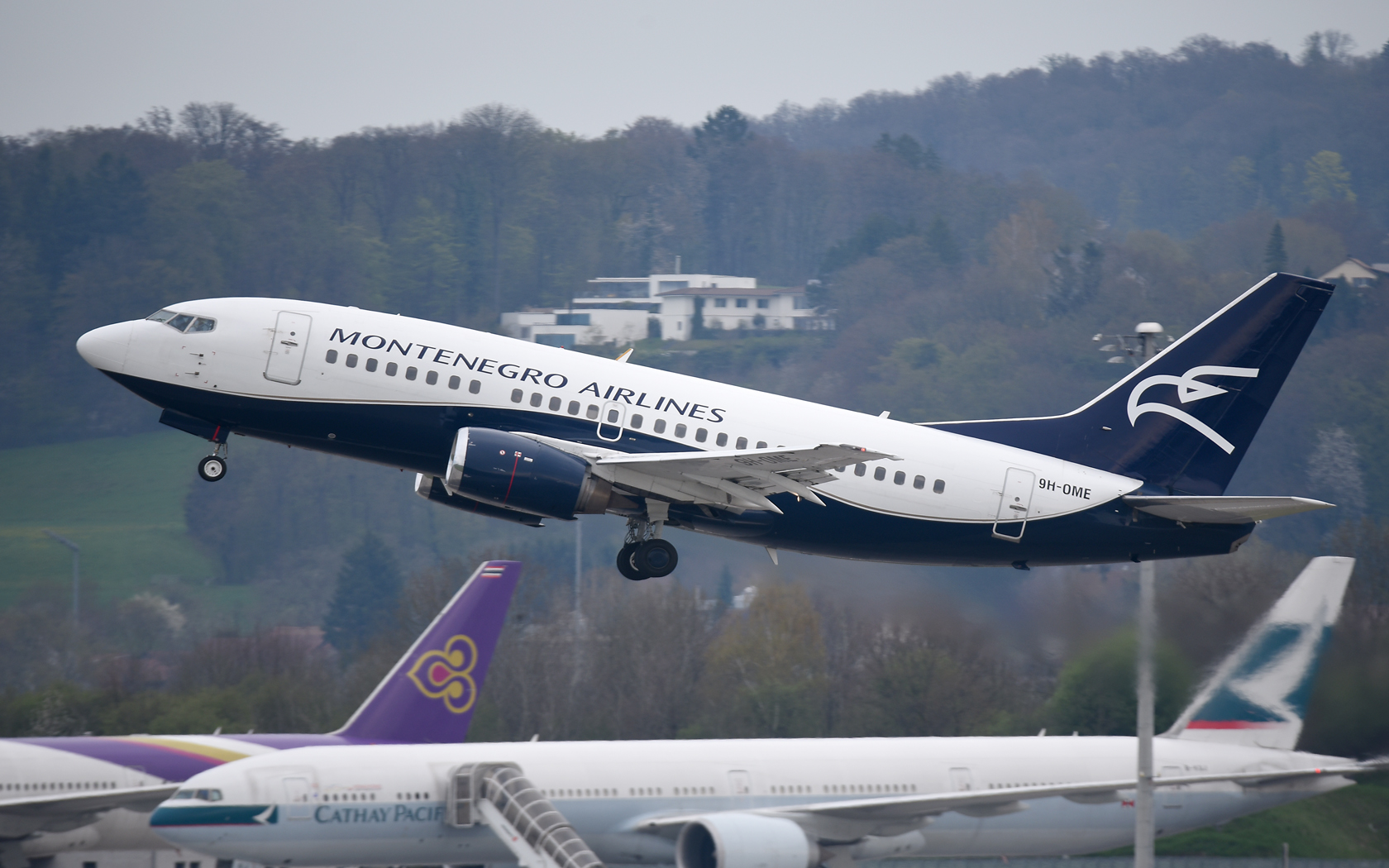 Montenegro Airlines Boeing 737-500 9H-OME 