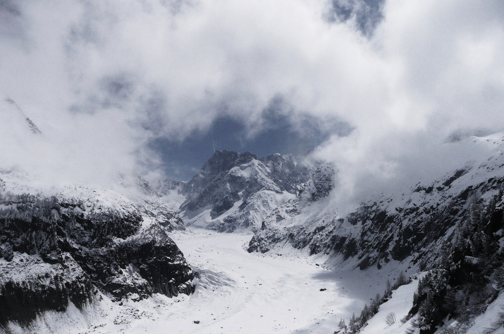 Montenvers - Mer de Glace / Jégtenger - Aiguille de Tacul 3444 m