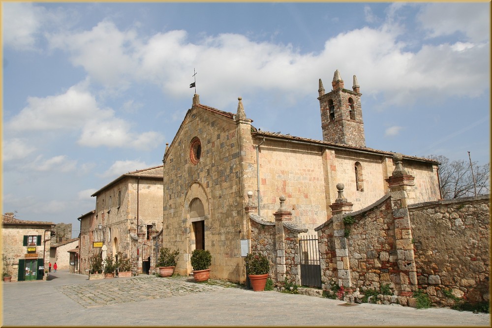 * Monteriggioni *