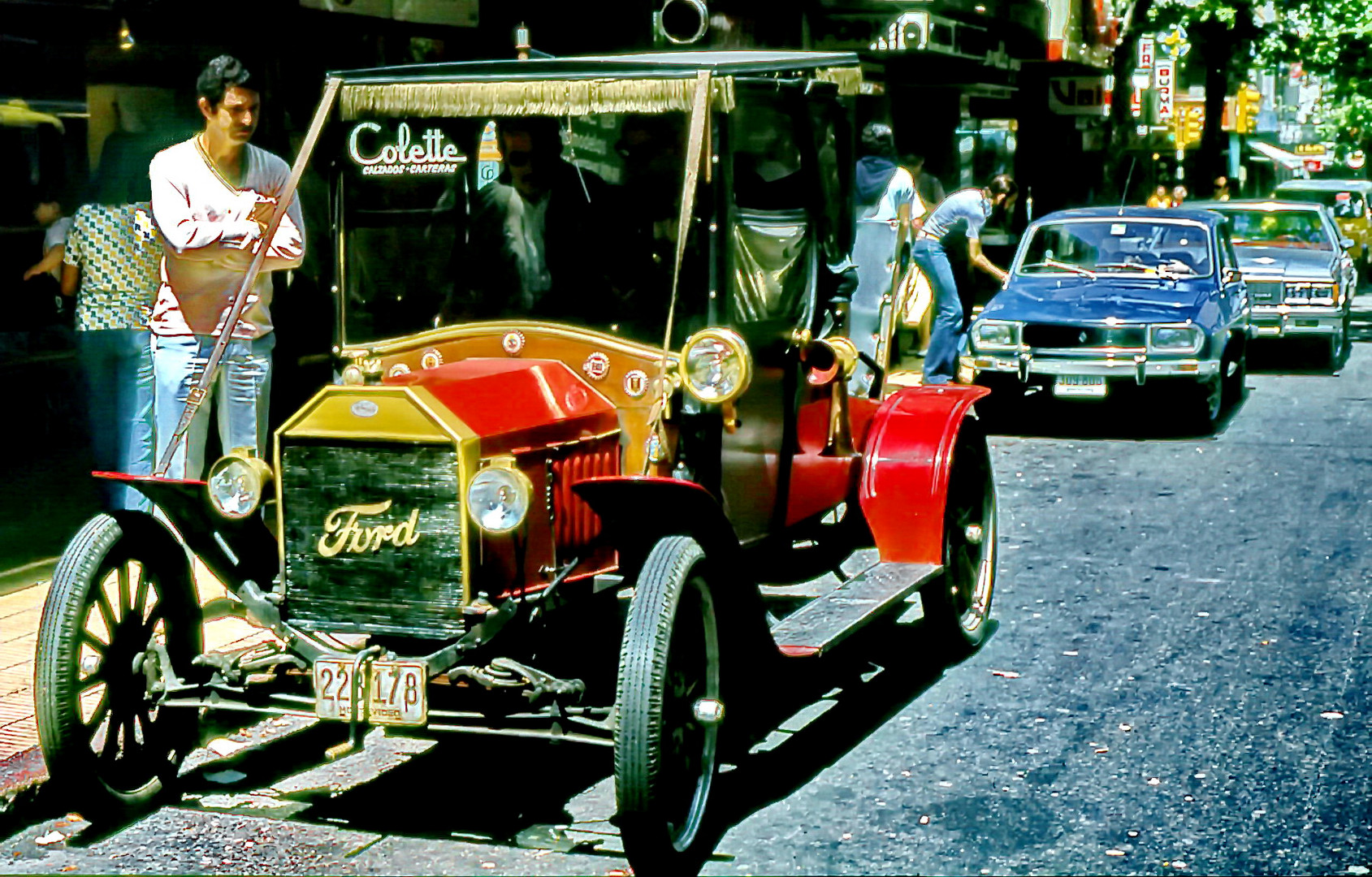 Montevideo: Ford T 1915, Tin Lizzie