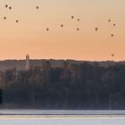 Montgolfiade über dem Möhneturm