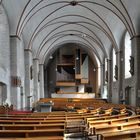 MONTJOIE - La cité médiévale - La cathédrale catholique - avec les orgues