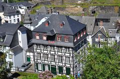 MONTJOIE - La cité médiévale - Prise de vue, à partir du château.