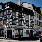 MONTJOIE - La cité médiévale - Un superbe bâtiment à colombages