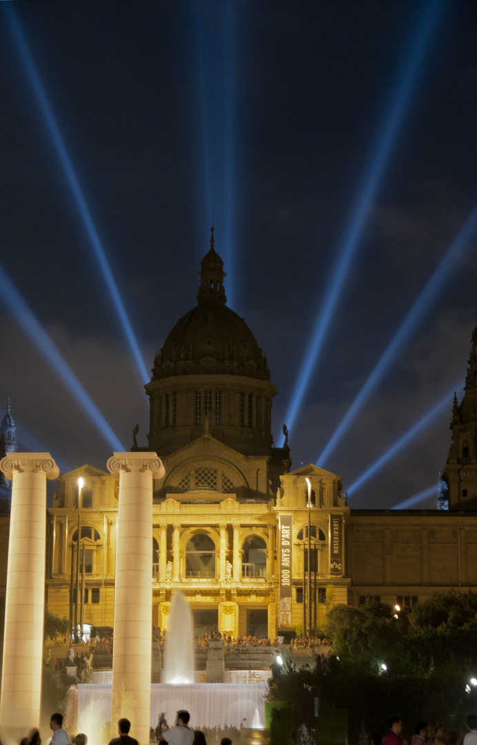 Montjuic bei Nacht