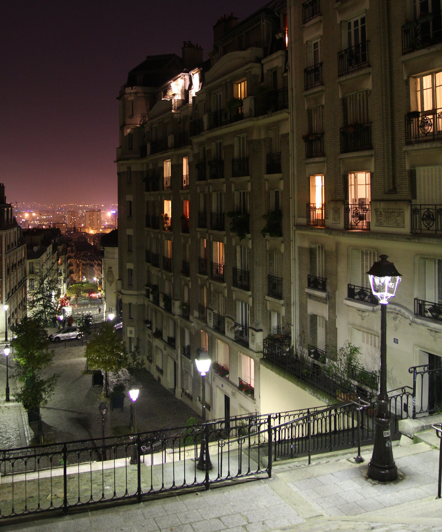 Montmartre by night