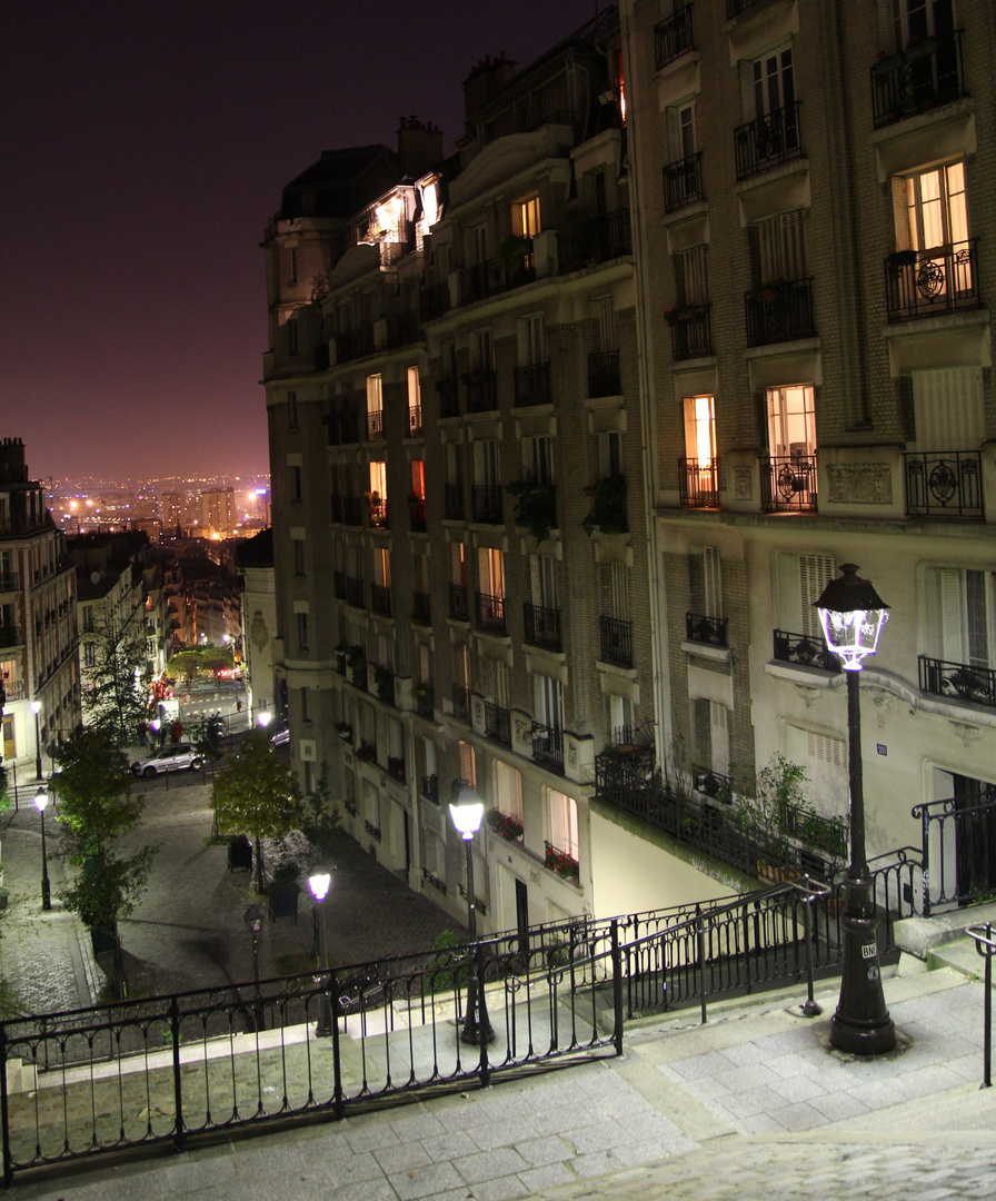 Montmartre by night