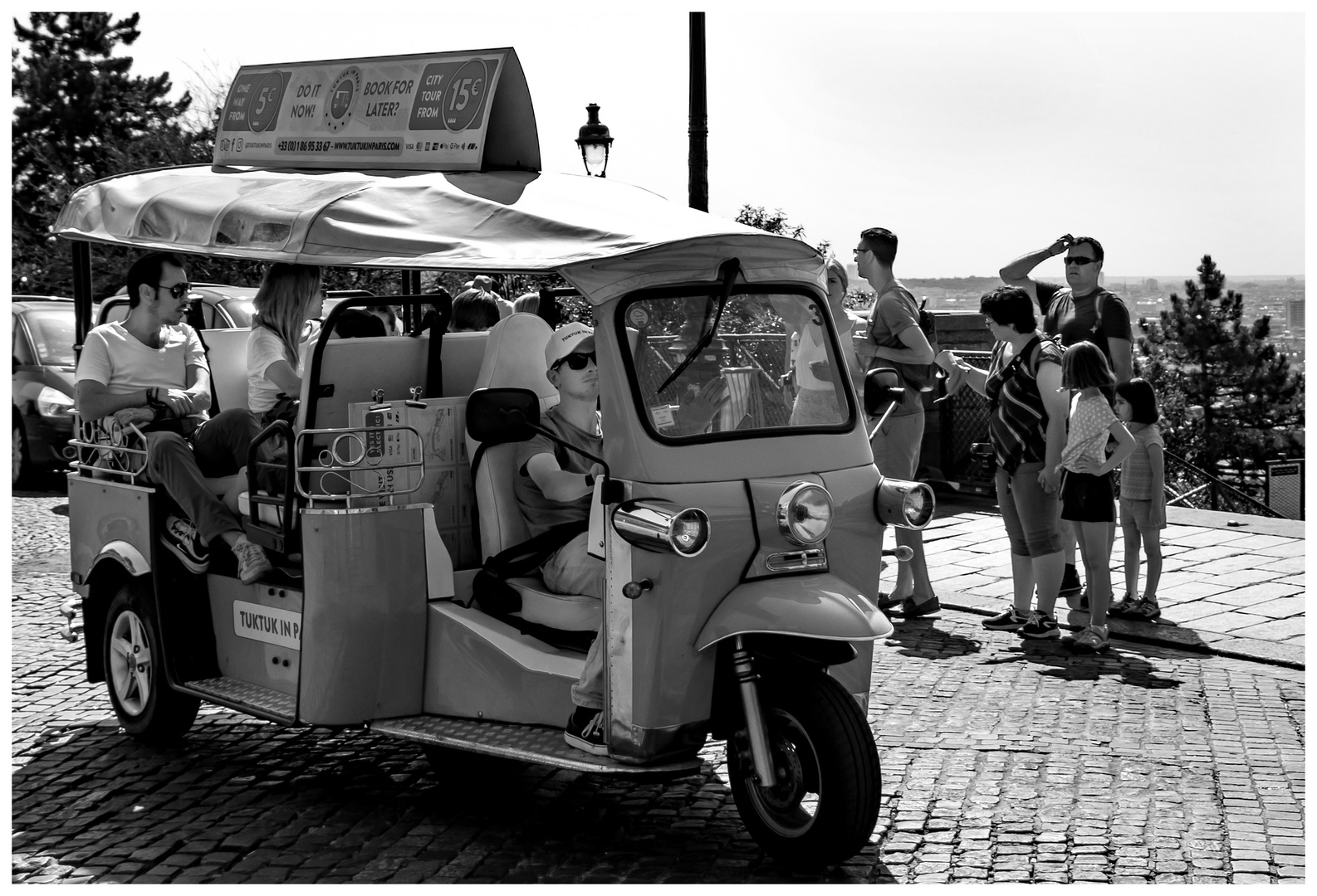 Montmatre Tuktuk