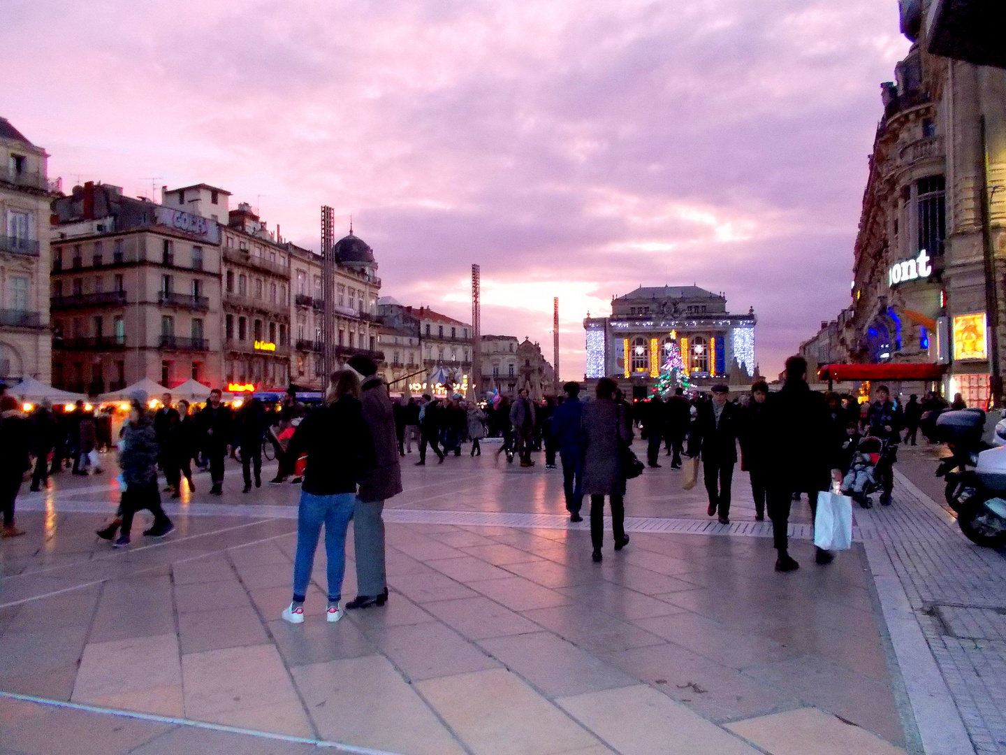 Montpellier - La Comédie au crépuscule