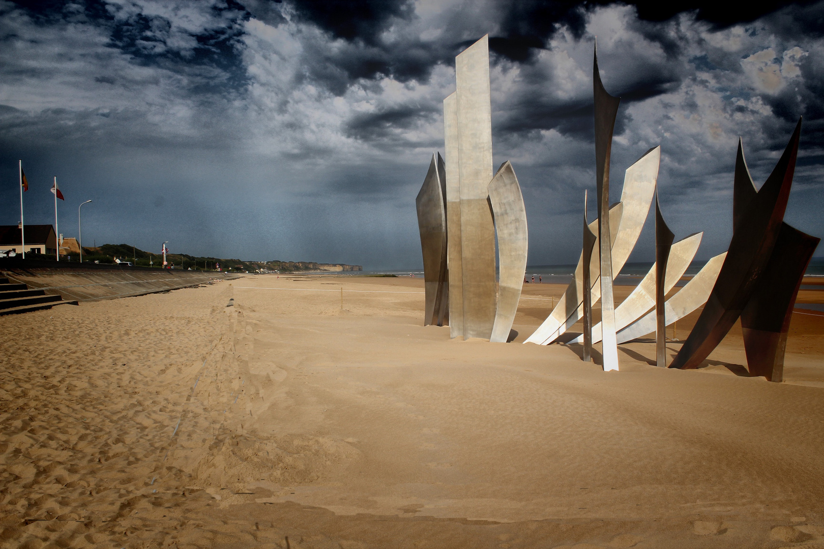 monument à la mémoire de nos alliers