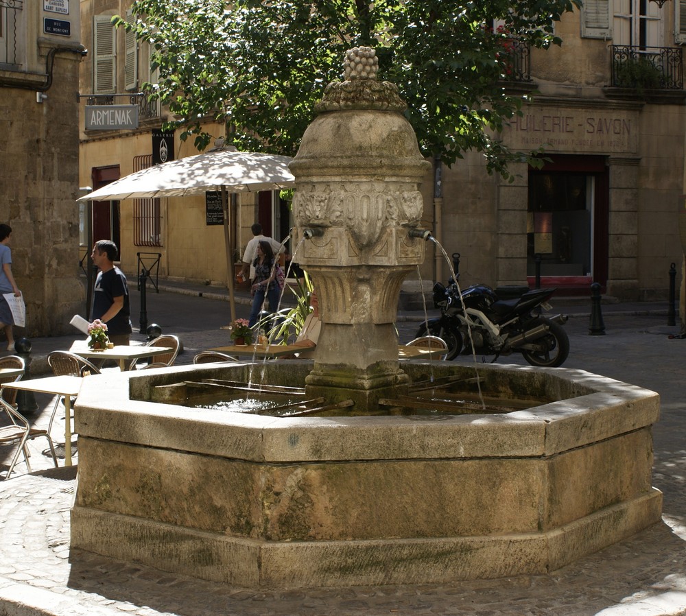 MONUMENT AIXOIS