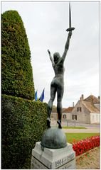 Monument aux morts (Chéroy, Yonne)