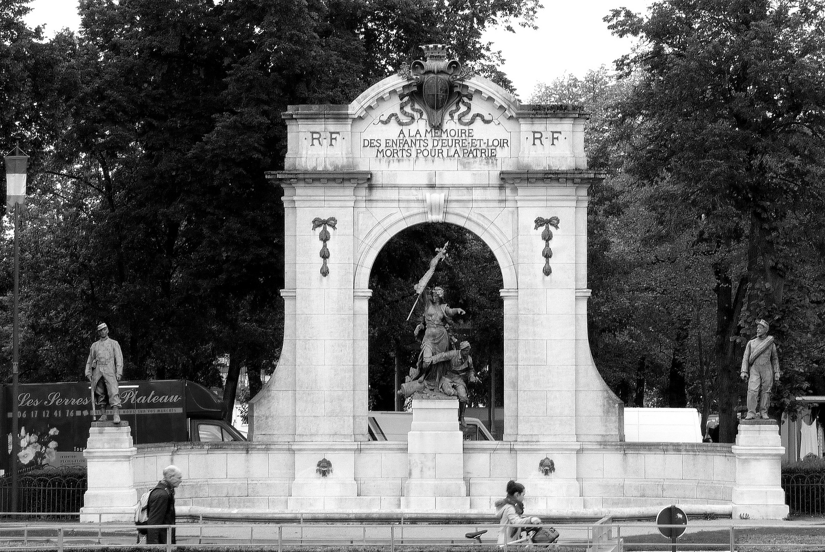 Monument aux morts de la guerre de 1870-1871 (Chartres)