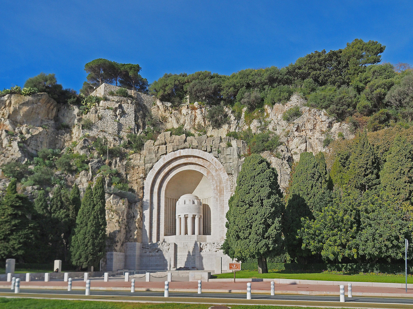 Monument aux morts de Rauba Capeu