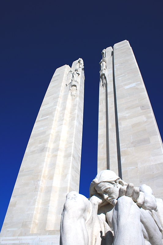 Monument Canadien à VIMY by photoaero 