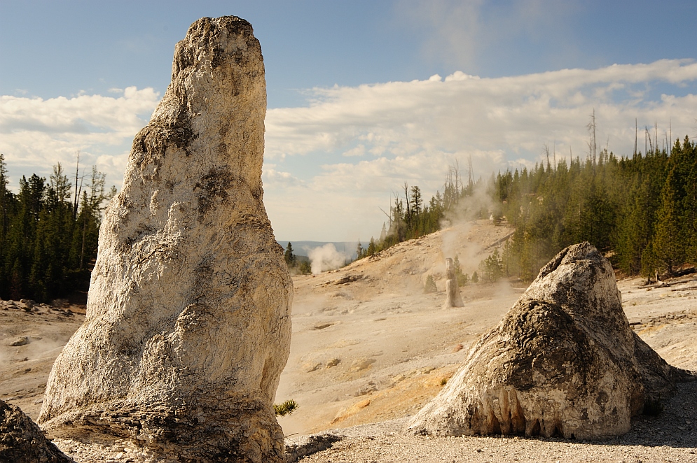 Monument Geyser Basin