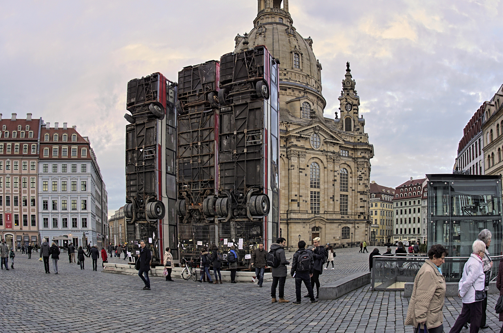 Monument (Installation) - Dresden, Neumarkt