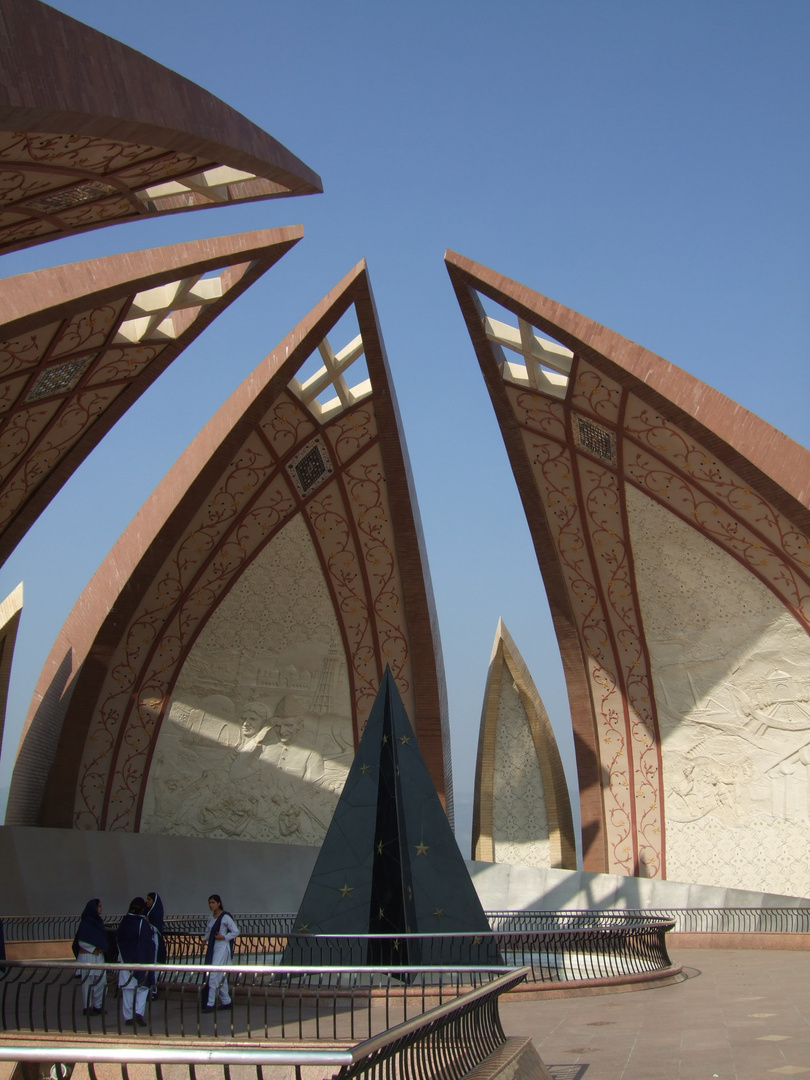 Monument of Pakistan in Islamabad