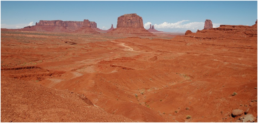 MONUMENT VALLEY