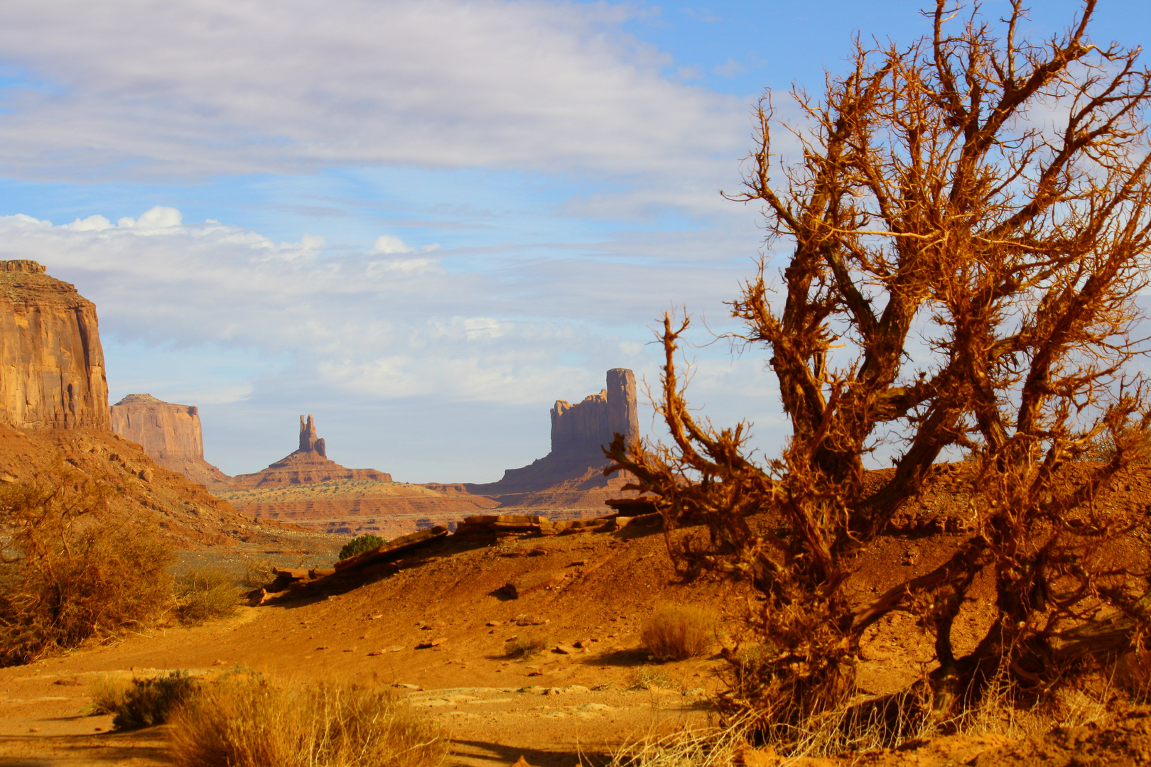 Monument Valley... a place where nature is still nature