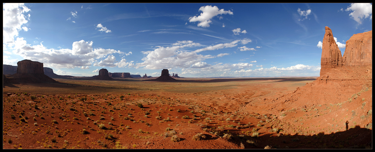 [ Monument Valley - Artist Point mit Fotograf ]