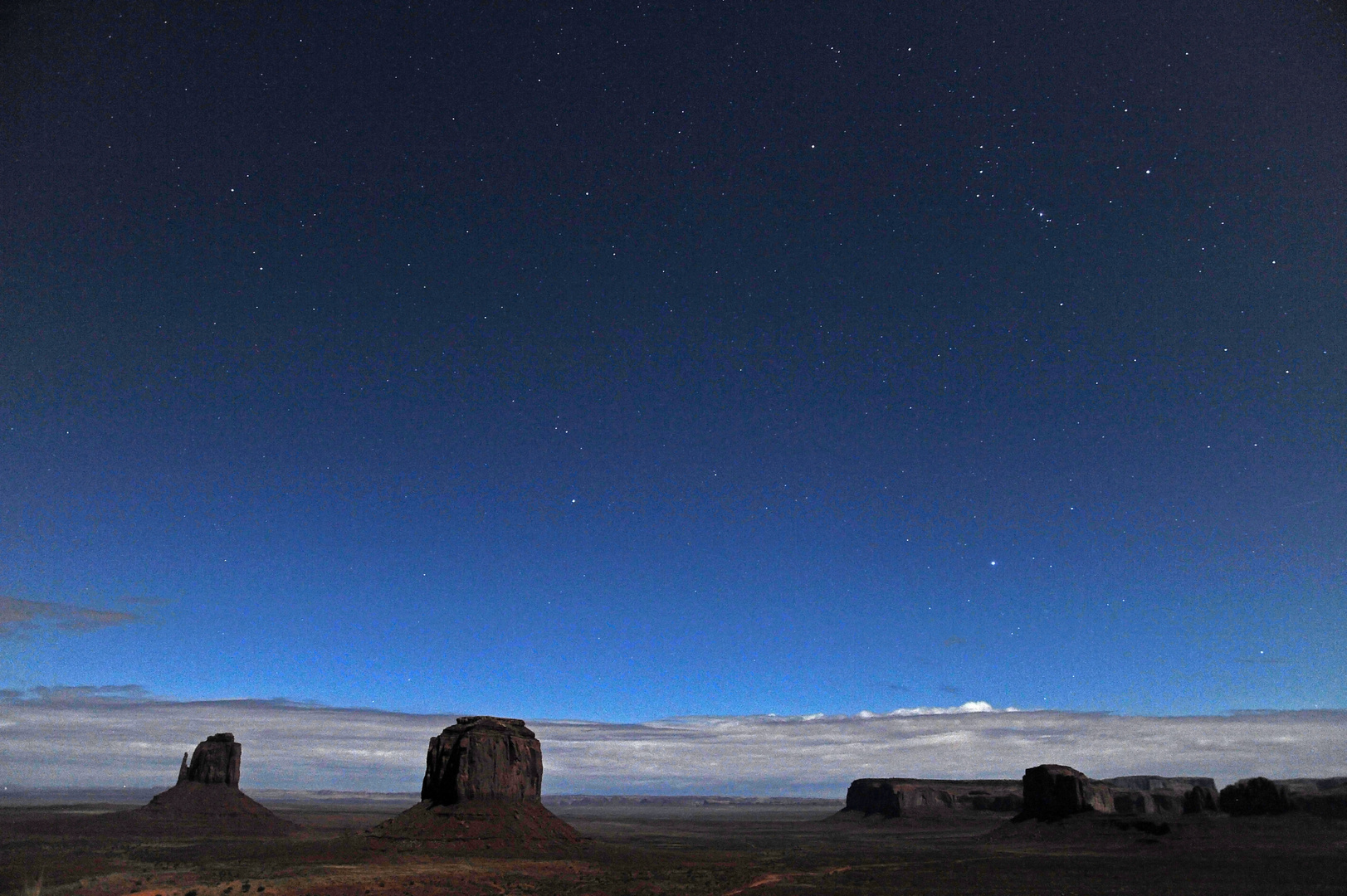 Monument Valley bei Nacht