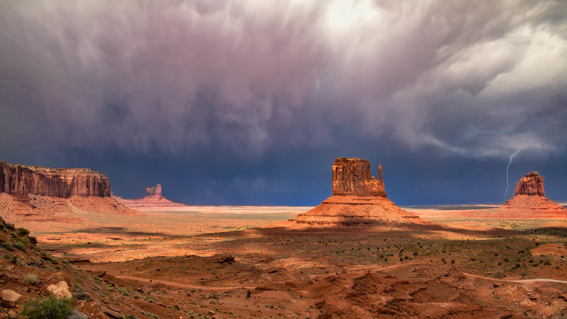 Monument Valley - Gewitter