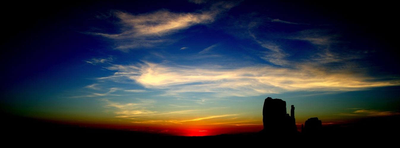 Monument Valley Sonnenaufgang