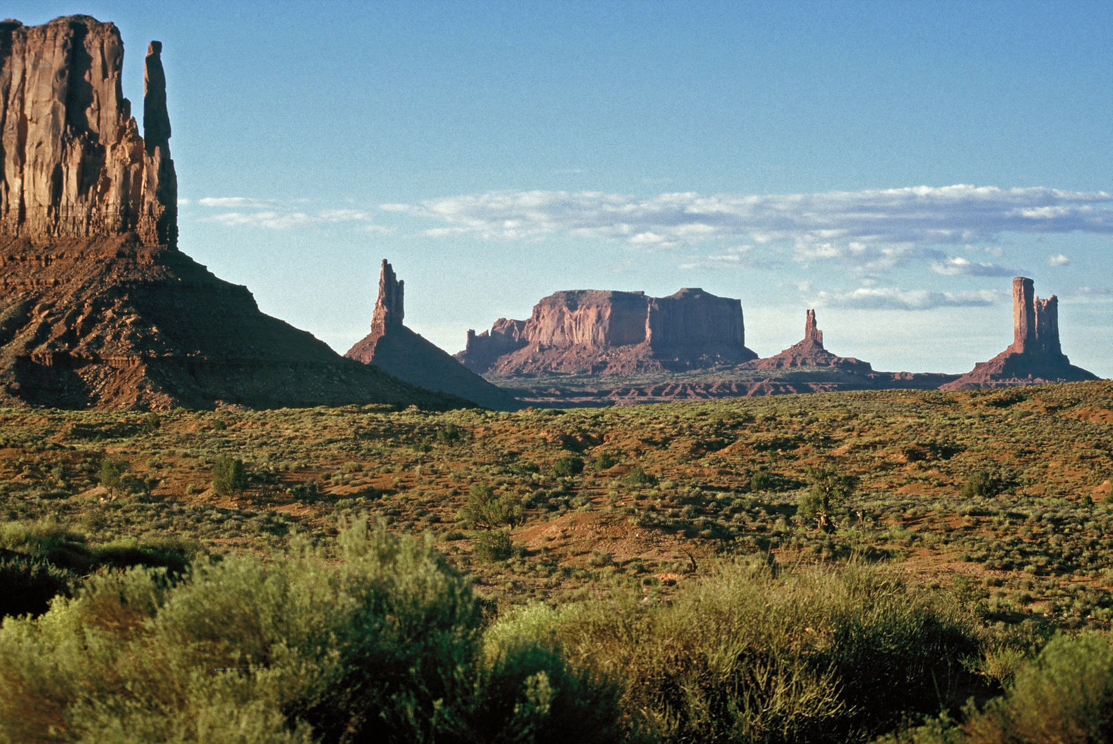 Monument Valley, Three Sisters?