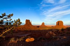 Monument Valley vor Sonnenuntergang