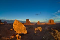 Monument Valley vor Sonnenuntergang II