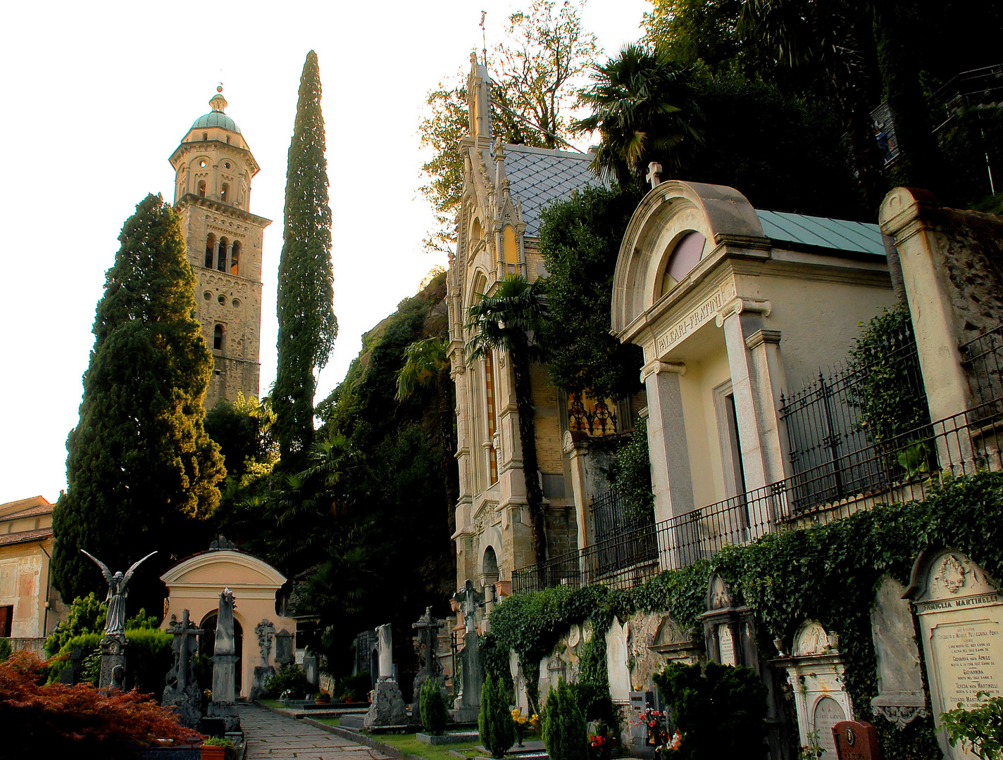 Monumental churchyard Morcote