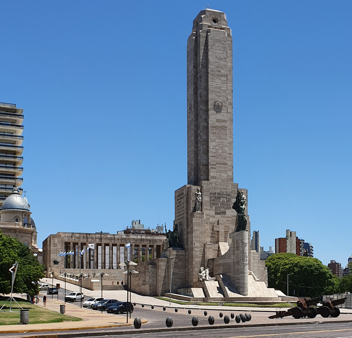 MONUMENTO A LA BANDERA ARGENTINA