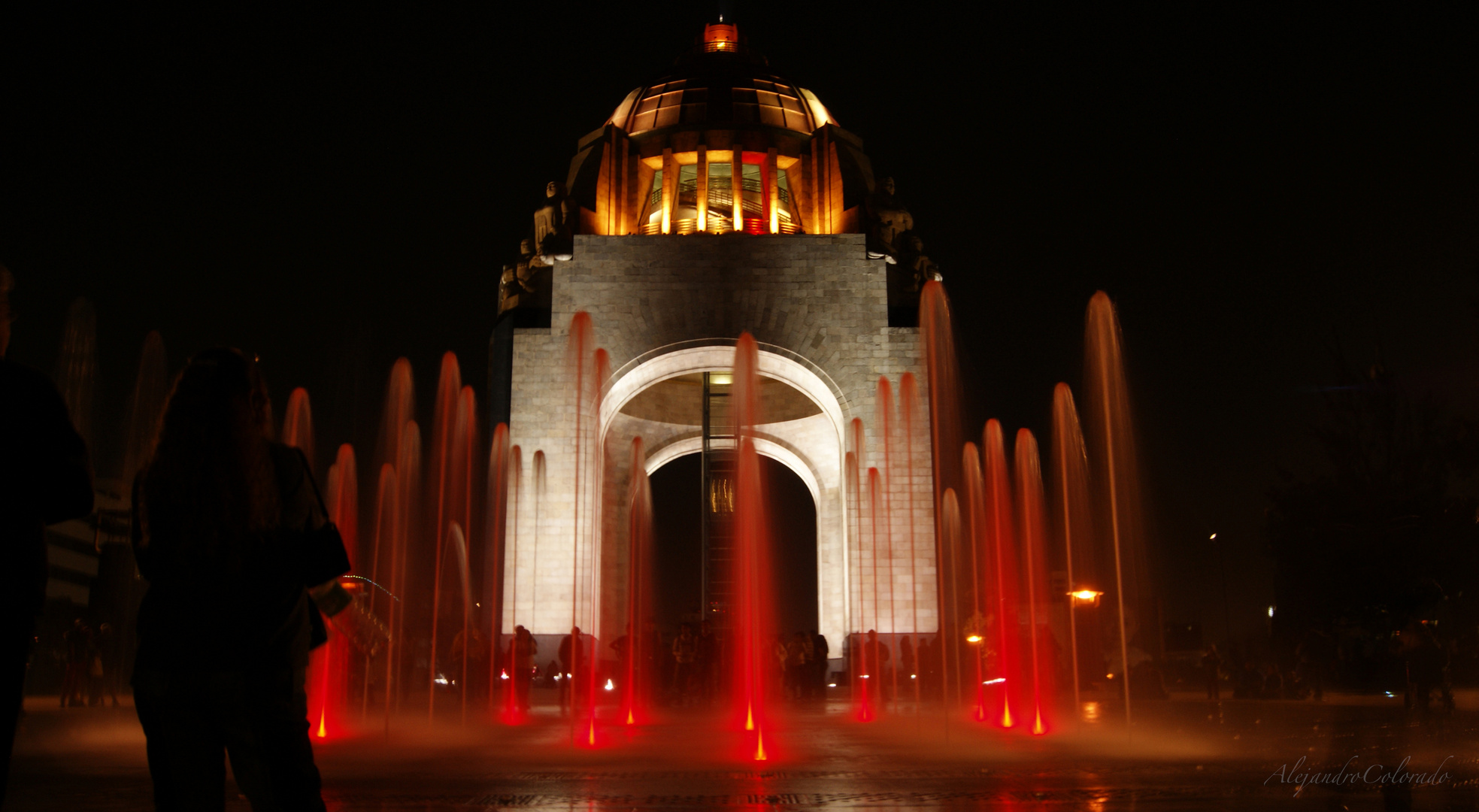 Monumento a la Revolución Mexicana de noche