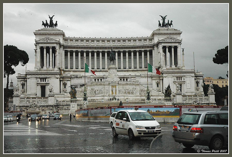 *Monumento a Vittorio Emanuele II*
