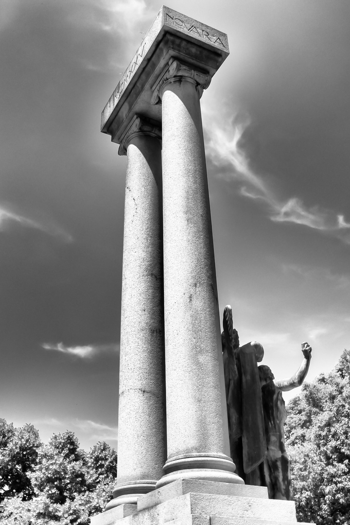 Monumento ai Caduti dela Grande Guerra, Novara