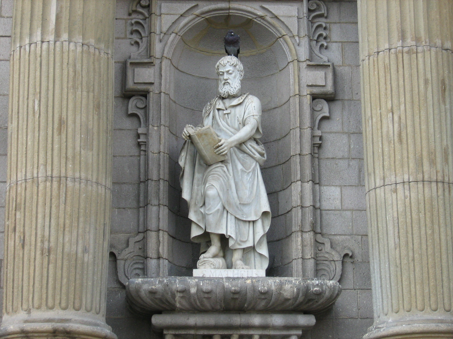 Monuments in downtown Lima