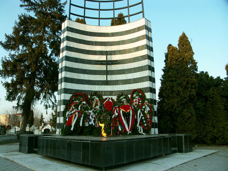 Monumentul Eroilor (Heldenfriedhof),
