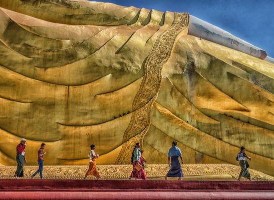 Monywa: Giant Reclining Buddha, Maha Bodhi Ta Htaung Kloster /Myanmar