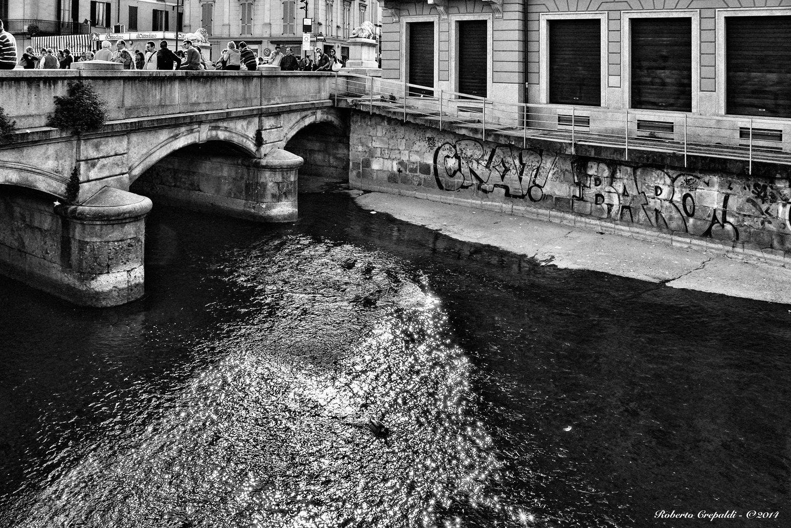 Monza, Il ponte dei leoni