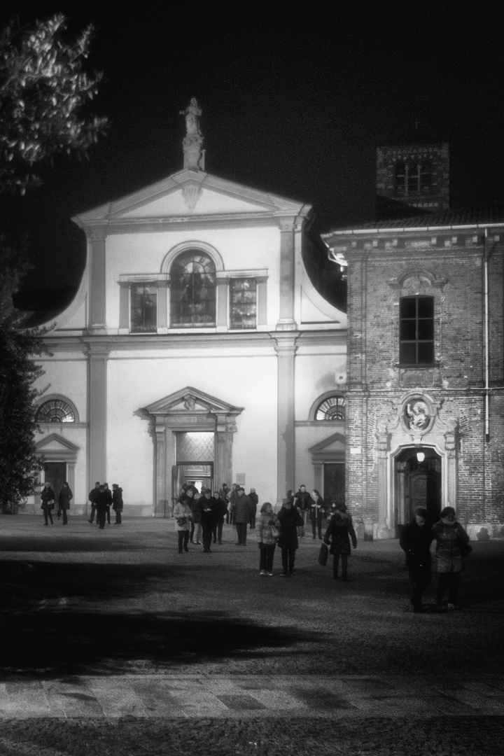 Monza, Piazza del Carrobiolo