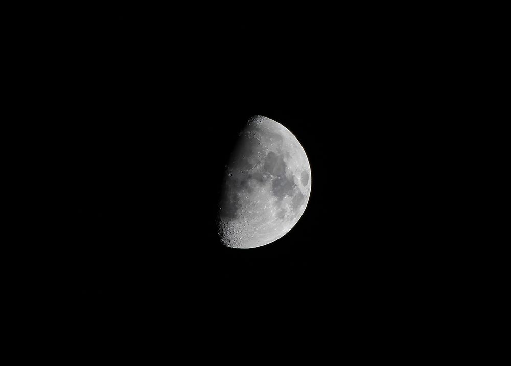 Moon 30.4.2012
