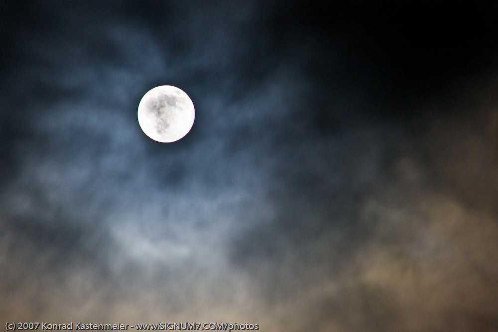 Moon & Clouds - Werewolf Edition