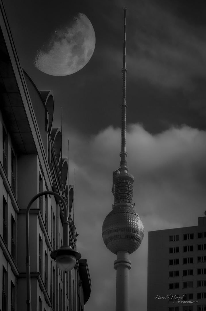 Moon Over Berlin b&w