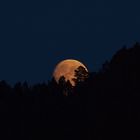 Moon over Jendemsfjellet